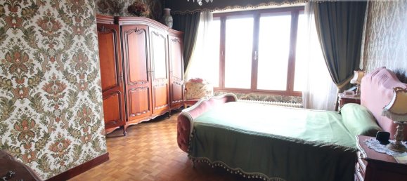 Casa de 4 dormitorios en Cenon, France No. 101747 13