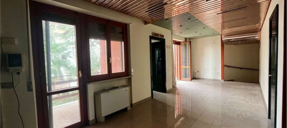 6 rooms Apartment in Ancona, Italy No. 150019 12