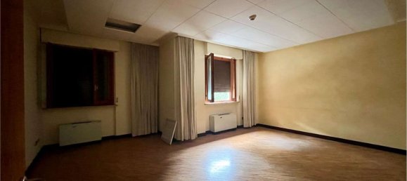 6 rooms Apartment in Ancona, Italy No. 150019 27