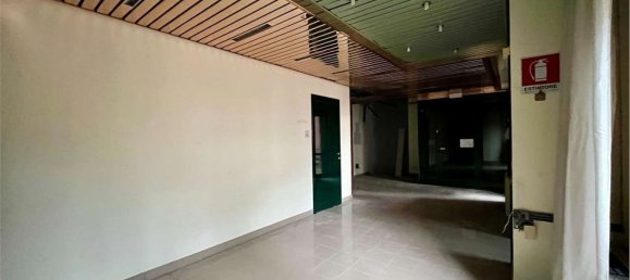 6 rooms Apartment in Ancona, Italy No. 150019 10