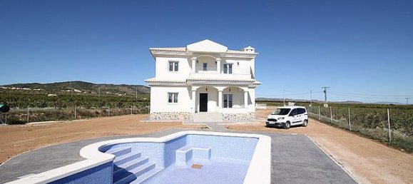 3 bedrooms Villa in Pinoso, Spain No. 10184 2