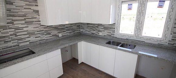 3 bedrooms Villa in Pinoso, Spain No. 10184 9