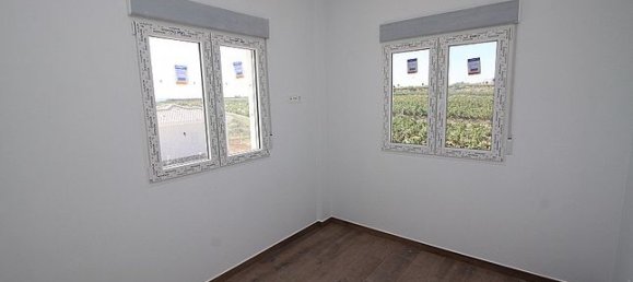 3 bedrooms Villa in Pinoso, Spain No. 10184 12