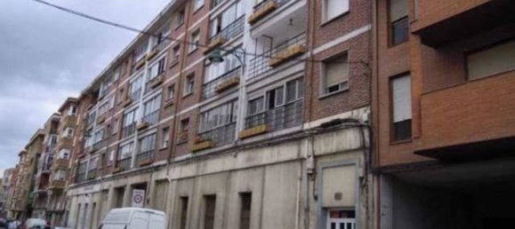 Gewerbliche Immobilie in Leon, Spain 2051m², Nr. 81418 3
