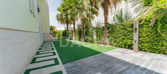 5 bedrooms Villa in Dubai, UAE No. 27998 23