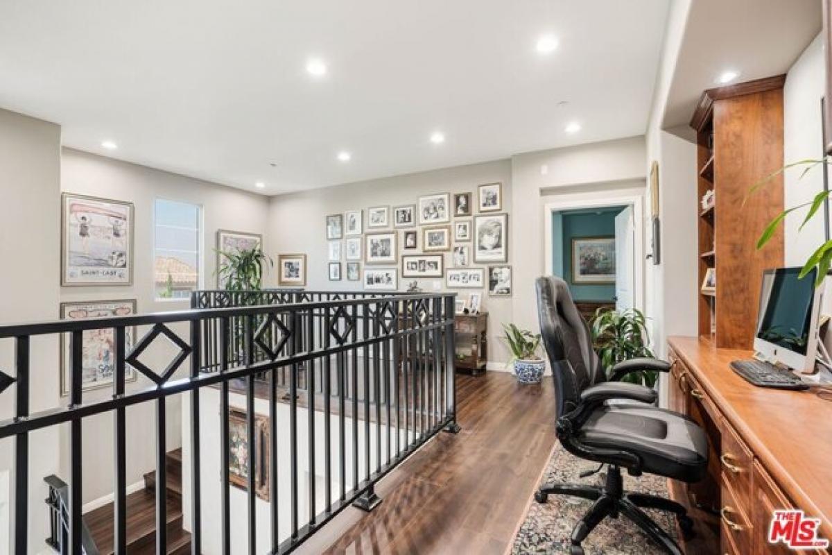 4 Schlafzimmer Haus in Woodland Hills, USA, Nr. 383559