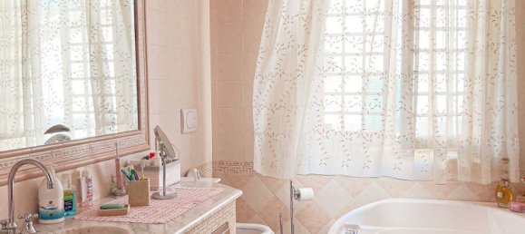 Villa de 11 dormitorios en Viareggio, Italy No. 334863 16