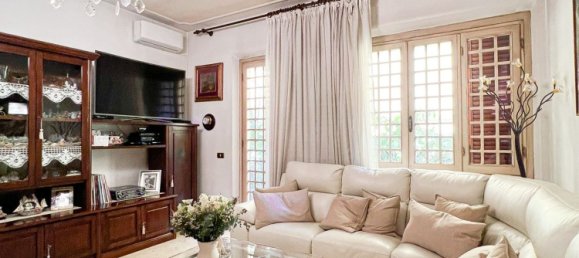 Villa de 11 dormitorios en Viareggio, Italy No. 334863 20