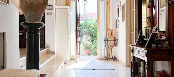 Villa de 11 dormitorios en Viareggio, Italy No. 334863 27