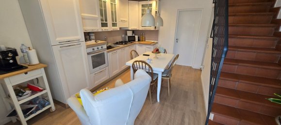 3 Schlafzimmer Doppelhaus in Campi Bisenzio, Italy, Nr. 337018 17