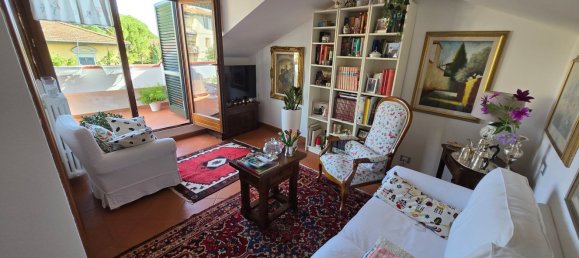 3 Schlafzimmer Doppelhaus in Campi Bisenzio, Italy, Nr. 337018 3