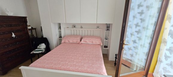 3 Schlafzimmer Doppelhaus in Campi Bisenzio, Italy, Nr. 337018 12