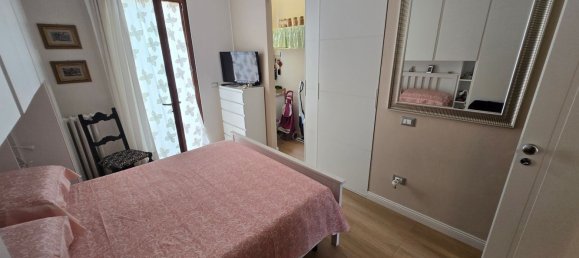 3 Schlafzimmer Doppelhaus in Campi Bisenzio, Italy, Nr. 337018 16