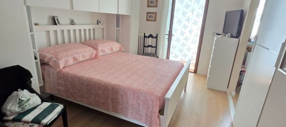 3 Schlafzimmer Doppelhaus in Campi Bisenzio, Italy, Nr. 337018 15