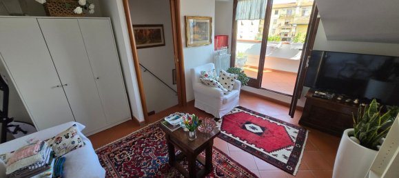 3 Schlafzimmer Doppelhaus in Campi Bisenzio, Italy, Nr. 337018 4