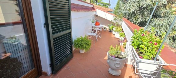 3 Schlafzimmer Doppelhaus in Campi Bisenzio, Italy, Nr. 337018 2