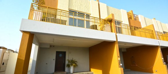 3 Schlafzimmer Villa in Dubai, UAE, Nr. 401 24