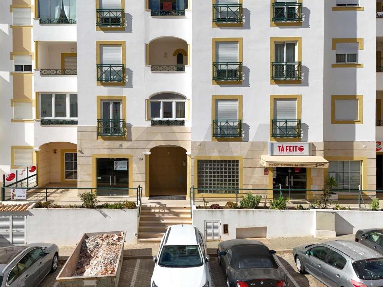 131m² Commercial property in Lagos, Portugal No. 240072