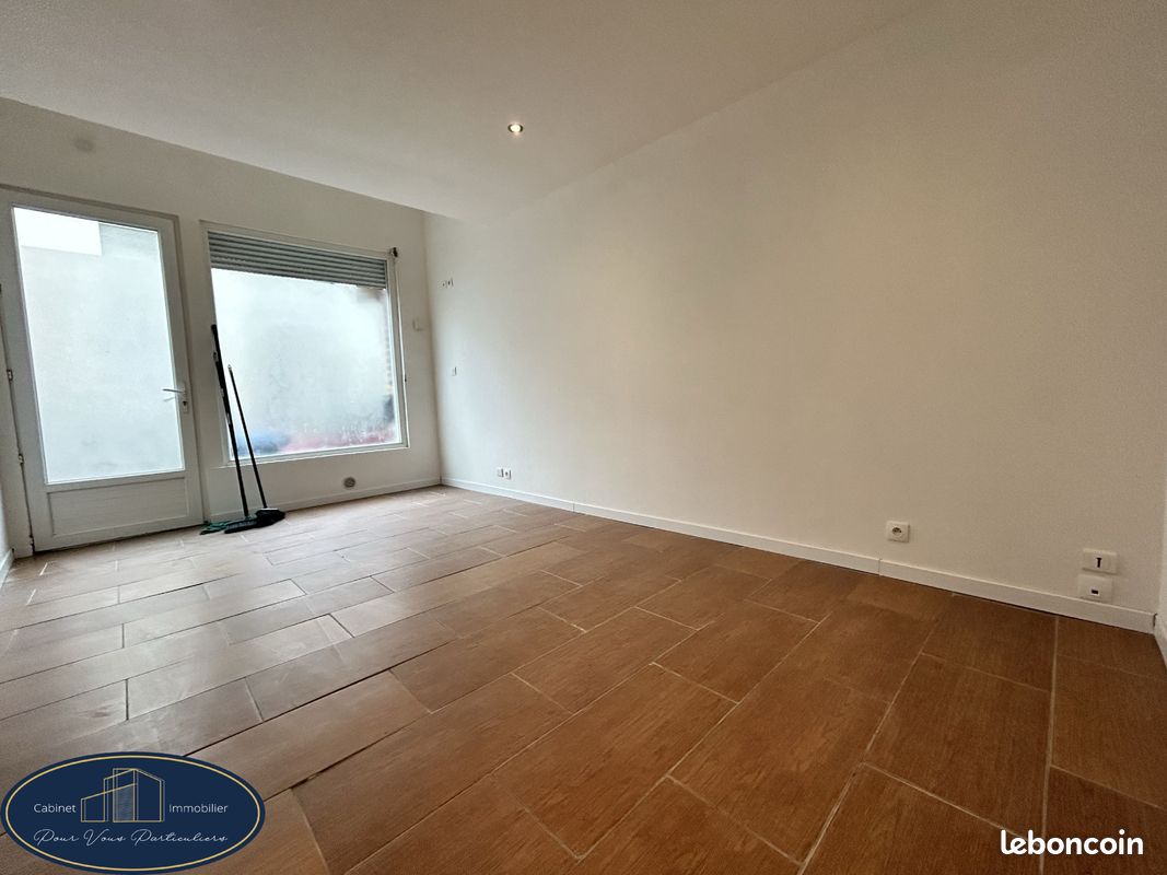 3 bedrooms House in Denain, France No. 332582