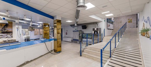 Propriété commerciale à Mostoles, Spain 376m² No. 89238 40