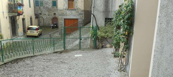 5 bedrooms House in San Marcello Piteglio, Italy No. 141 5