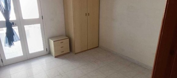 Вилла с 4 комнатами в Каровиньо, Италия № 37323 19