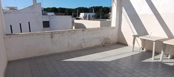 Вилла с 4 комнатами в Каровиньо, Италия № 37323 17