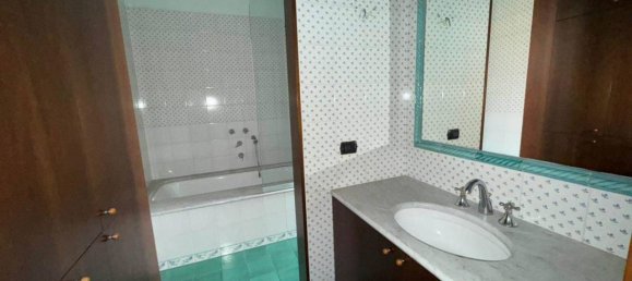 7-Zimmer Wohnung in Taranto, Italy, Nr. 29663 9