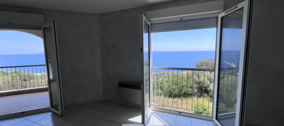 Apartamento de 3 dormitorios en Bastia, France No. 64511 3