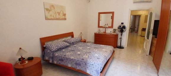Apartamento de 3 dormitorios en Taranto, Italy No. 380538 43