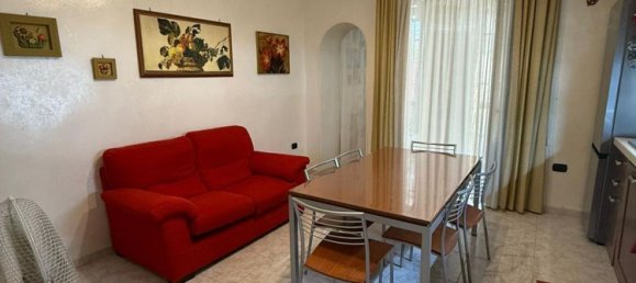 Apartamento de 3 dormitorios en Taranto, Italy No. 380538 10