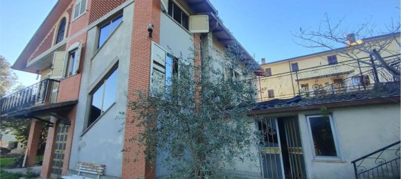 Дом с 5 комнатами в Гвальдо Каттанео, Италия № 134728 33