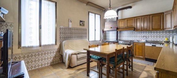 Casa de 6 divisões em Castegnero, Italy N.º 66115 5