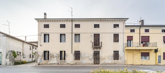 Casa de 6 divisões em Castegnero, Italy N.º 66115 26