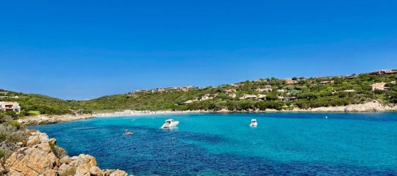 Apartamento de 3 habitaciónes en Arzachena, Italy No. 62202 14