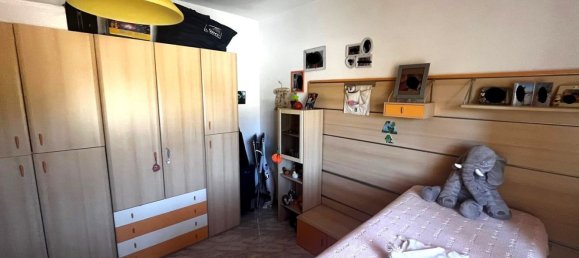 5 rooms Apartment in Palermo, Italy No. 46618 46