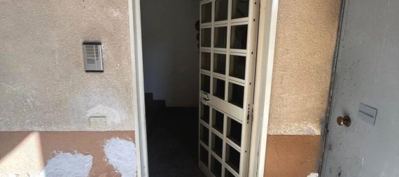 5 rooms Apartment in Palermo, Italy No. 46618 2