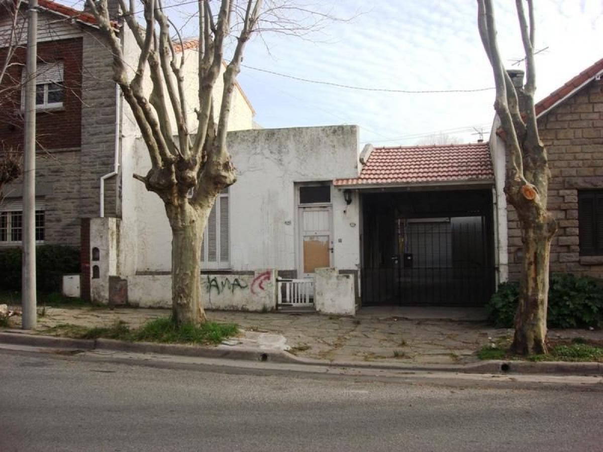 187m² Land in Mar del Plata, Argentina No. 115729