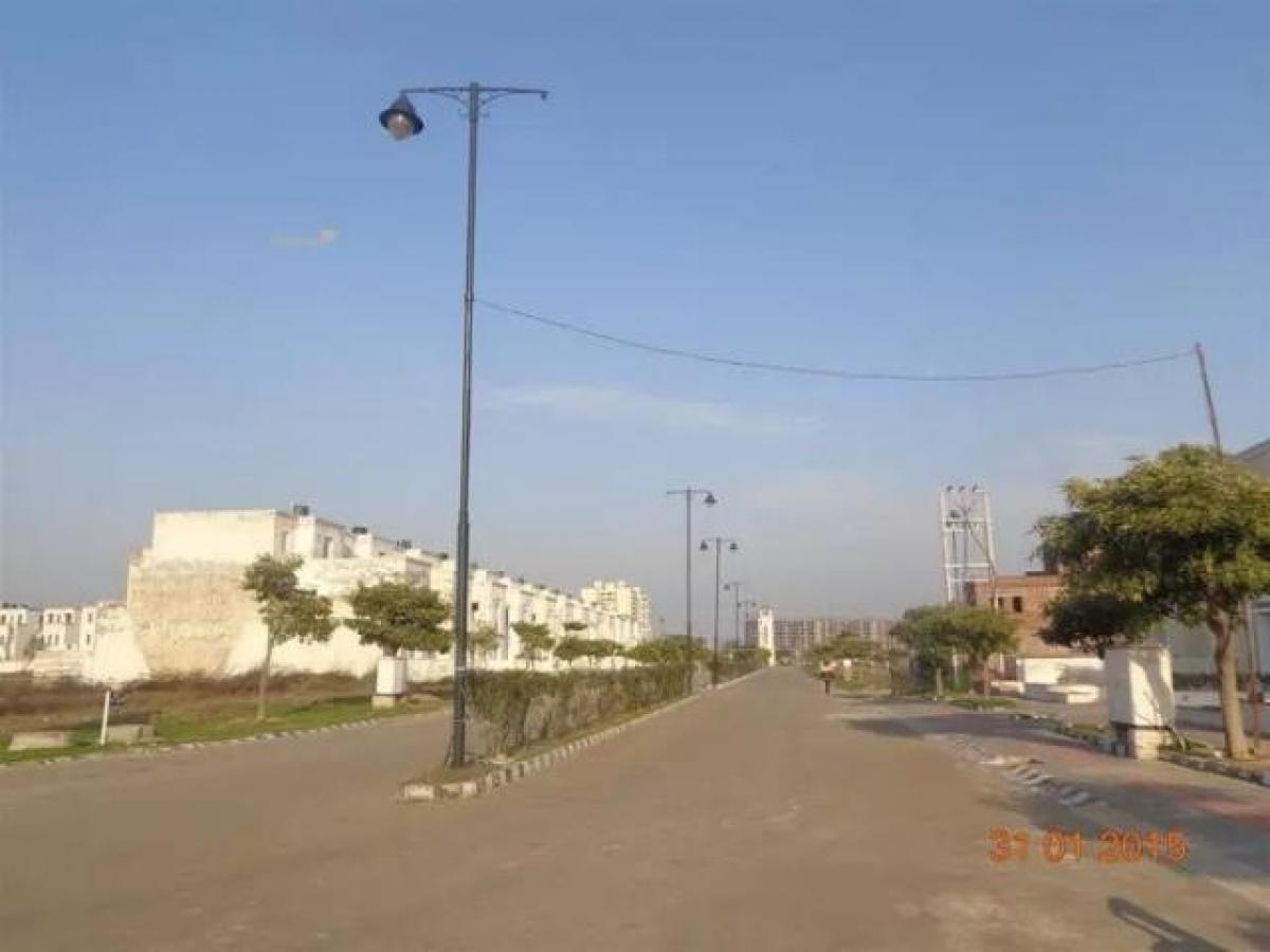 Terrain à Mohali, India No. 31451