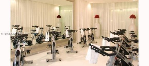 1 غرف نوم عقار تجاري في Miami, الولايات المتحدة رقم 615469 3
