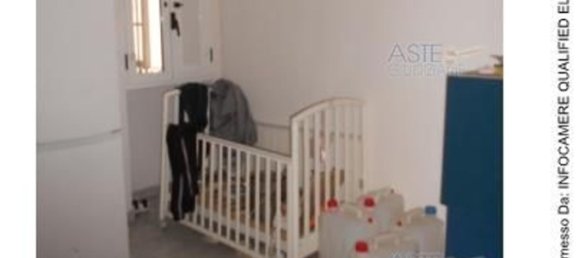 Apartamento de 4 dormitorios en Taranto, Italy No. 318109 12