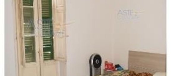 Apartamento de 4 dormitorios en Taranto, Italy No. 318109 3