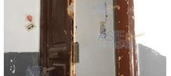 Apartamento de 4 dormitorios en Taranto, Italy No. 318109 2