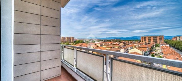 3 bedrooms Apartment in Turin, Italy No. 343436 5