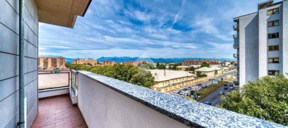 3 bedrooms Apartment in Turin, Italy No. 343436 23