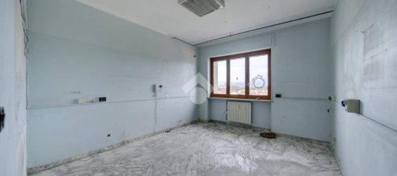 3 bedrooms Apartment in Turin, Italy No. 343436 14