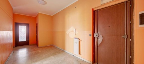 3 bedrooms Apartment in Turin, Italy No. 343436 8