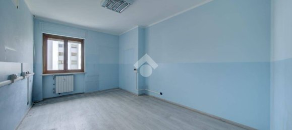 3 bedrooms Apartment in Turin, Italy No. 343436 10