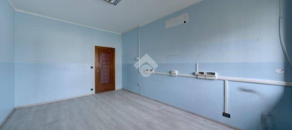 3 bedrooms Apartment in Turin, Italy No. 343436 11