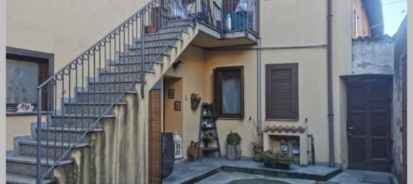 Apartamento T3 em Somma Lombardo, Italy N.º 378803 9